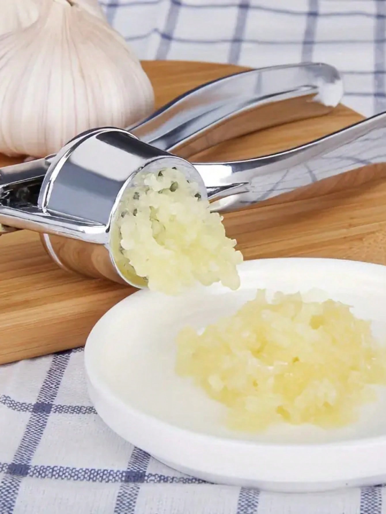 Kitchen Garlic Press Crusher M - огляд і ціна Kitchen Appliances On Sale